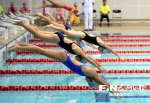 市运会游泳比赛竞争激烈　全面开花屡破纪录(图) - 福州新闻网