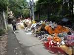 天祥山庄被200米垃圾带“围困” 一个多月未清理 - 福州新闻网