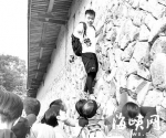 福州举办定向越野赛　1500城里人进村"上房揭瓦" - 福州新闻网