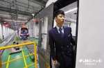 地铁首班车司机周瀚出车记 - 福州新闻网