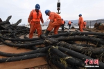 福建海底电缆被破坏　工人海上6天5夜不停歇抢修 - 福州新闻网