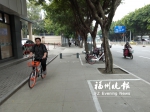马上处置！茶园山小学门口共享单车堵路 城管整治 - 福州新闻网