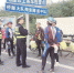 　　6名游客因骑单车进入翔安隧道被处罚。 - 新浪
