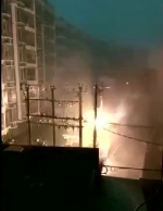 南靖锦江花园一处电力设备也发生冒火现象！ - 新浪