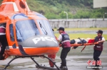 福州开展防灾减灾日演练　救援直升机转运“伤员” - 福州新闻网