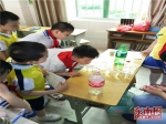 东南网2017.6.2：放飞童真稚梦！福建工程学院青年志愿者赴光明小学伴孩子们欢度六一 - 福建工程学院