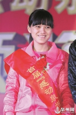 　2011年11月，毛碧华获评首届“感动泉州十大人物”。 (潘登 摄) - 新浪