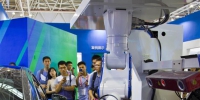 智能加油机器人亮相福州 - 福州新闻网