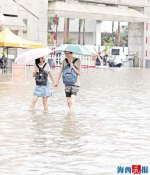 厦门暴雨创历史纪录 致房屋受淹及积水倒灌193处 - 新浪