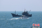 福建海警破获一起非法捕捞水产品案 抓获10名嫌疑人 - 新浪