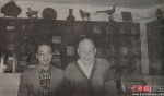 1997年项南逝世前几天，在家中会见前来采访的福建青年作家钟兆云。 - 福建新闻