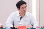 6、福建省高速集团党委副书记、总经理陈岳峰介绍了该集团“党建促发展”的经验与做法。李南轩 摄 - 福建新闻