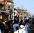 资料图：国庆黄金周首日，福建泉州西街人潮涌动。中新社记者 王东明 摄 - 福建新闻