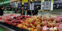 福州部分时令水果价格上涨 有的同比上涨两三成 - 新浪