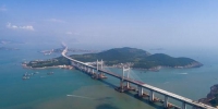 世界最长跨海公铁两用大桥9月底贯通 明年全面通车 - 新浪