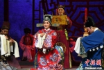 　　越剧《团圆之后》在福州芳华剧院上演，再现“尹派”经典。　记者刘可耕 摄 - 福建新闻