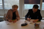 与荷兰萨克逊应用技术大学校长Anka Mulder女士一起签约 - 福建工程学院