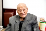 老人109岁时的照片（厦门日报记者 黄少毅 摄） - 新浪