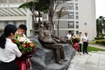 福建工程学院举行杰出校友、全国劳模郑代雨塑像落成揭幕仪式 - 福建工程学院